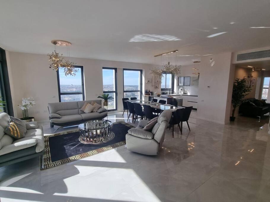 Jtower Royal Suites - The Penthouse - Alefimmoed Jérusalem Extérieur photo